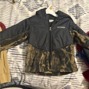 Columbia Black and Tan Zip-Up Jacket